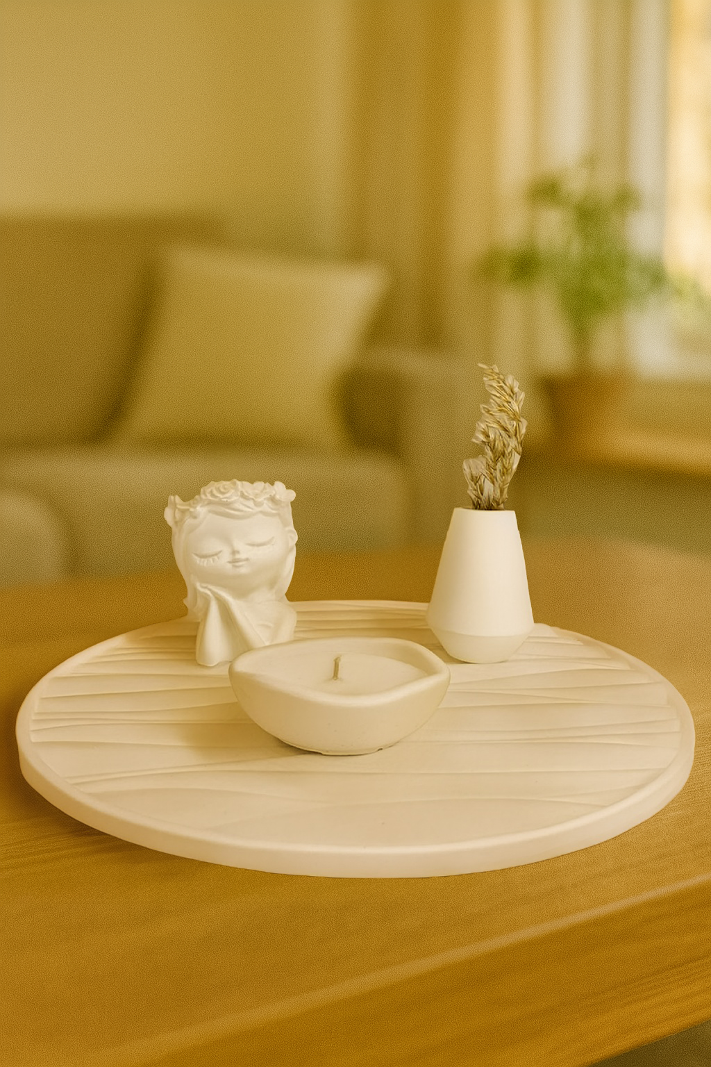 Dört Parça Dekoratif Beton Set - Sevimli Kız Saksı , Vazo , Kase Mum Ve Dalgalı Tepsi